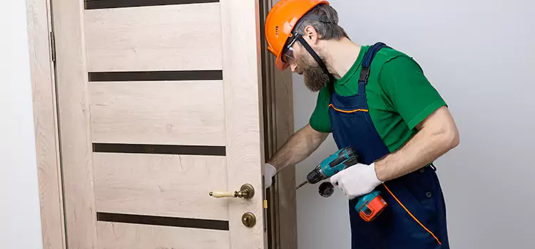 Replace Internal Door Handle with Lock Mauldin